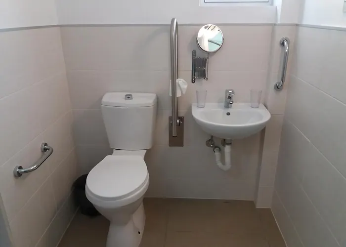 Apart Otel Delphini - For The Disabled