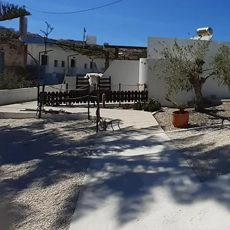 Delphini - For The Disabled מלון דירות