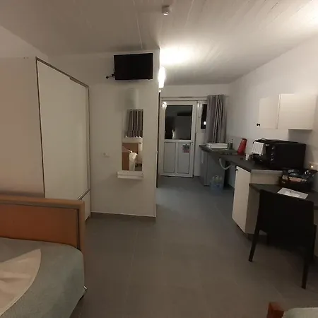 Delphini - For The Disabled Kéfalos